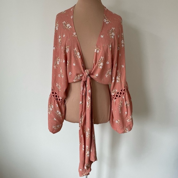 Agua Bendita Resort Angie Manila Floral Print Cropped Tie Bell Sleeve Top NWT S - Picture 5 of 12